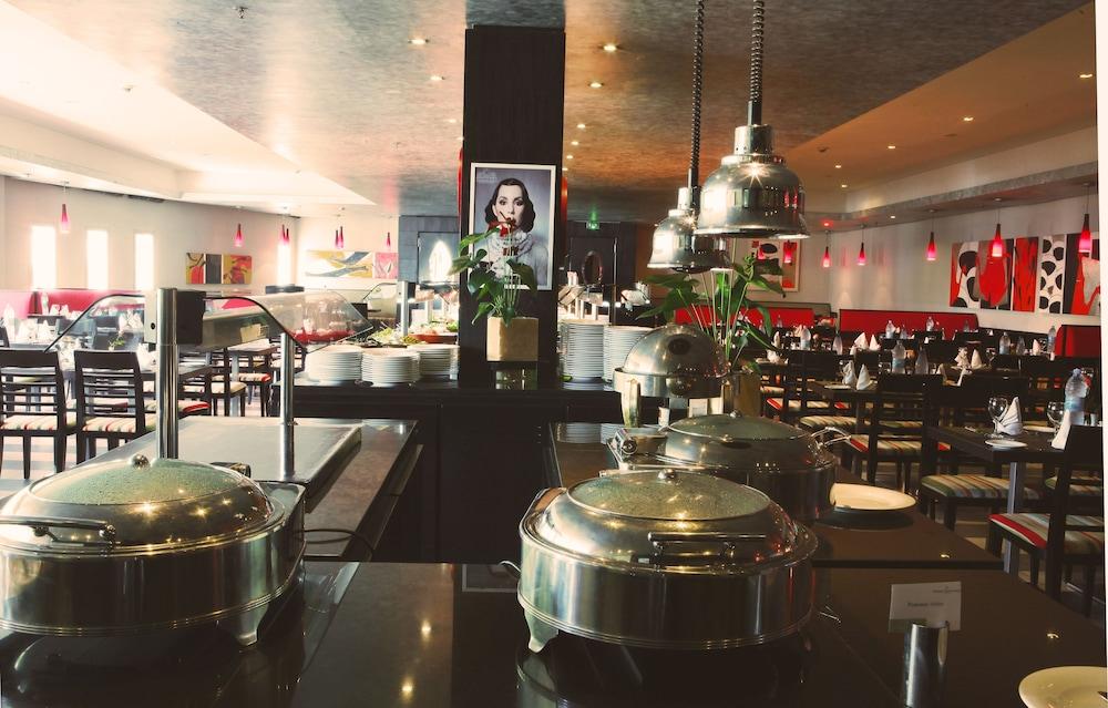 Hotel Farah Casablanca Eksteriør billede The interior of the restaurant