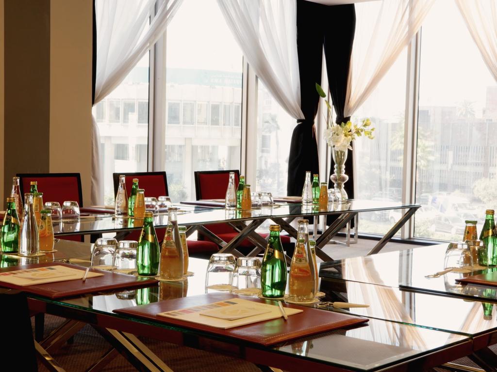 Hotel Farah Casablanca Eksteriør billede Meeting room